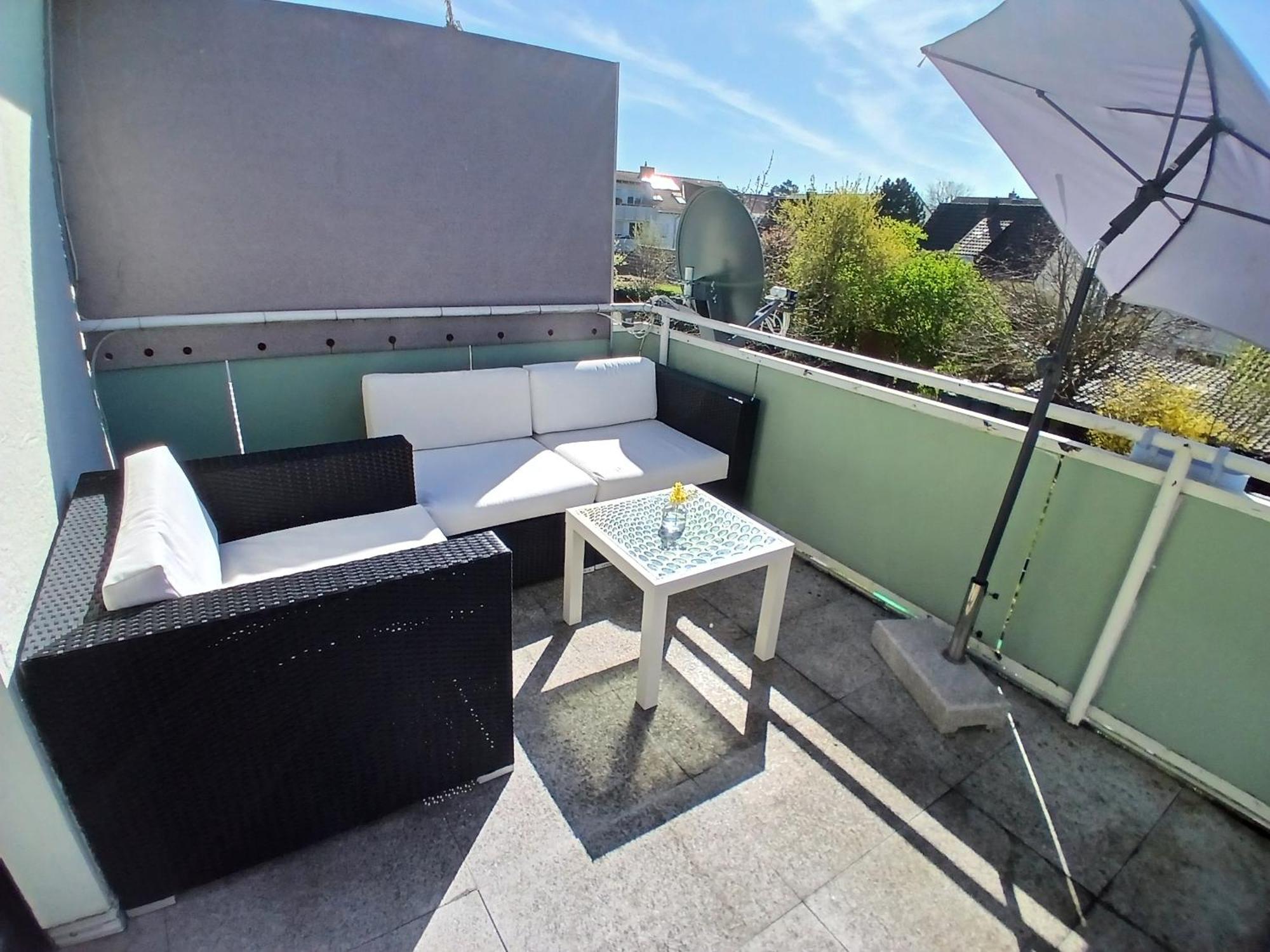 Happybnb Apartment Mit Sonniger Terrasse Lochgau Exterior photo